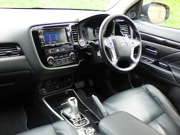 Used Mitsubishi Outlander 2016 for sale - 77919128: Photo