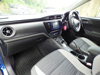 Used Toyota Auris 2015 for sale - 78584225: Photo