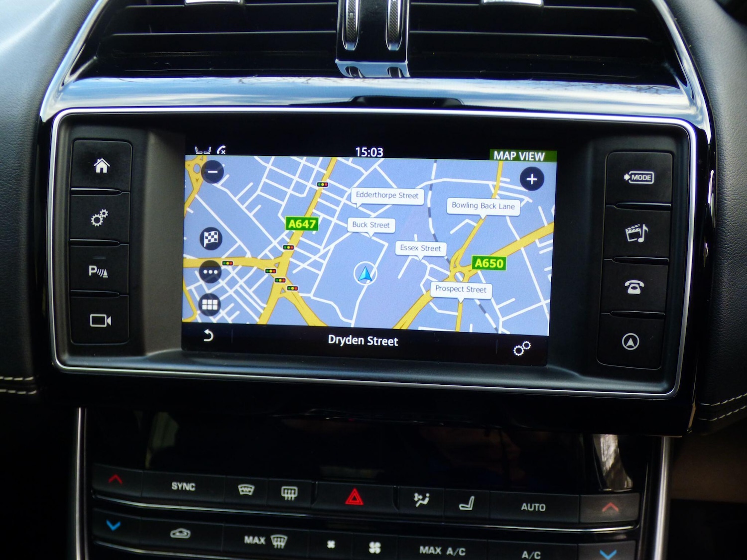 Used Jaguar XE 2015 for sale - 78029064: Photo 37