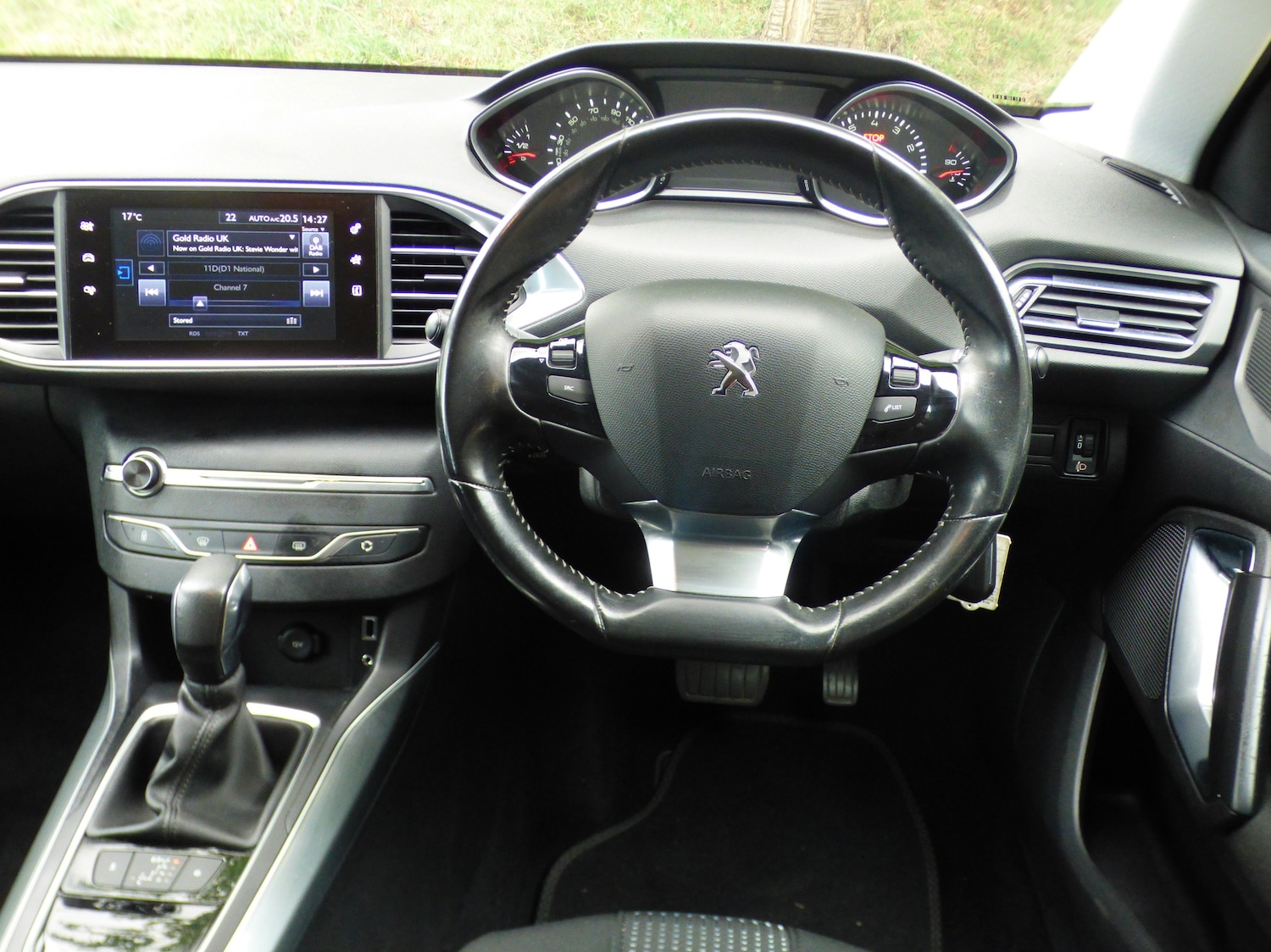 Vehicle 29