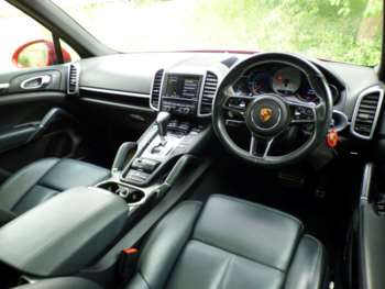Used Porsche Cayenne 2015 for sale - 75021755: Photo