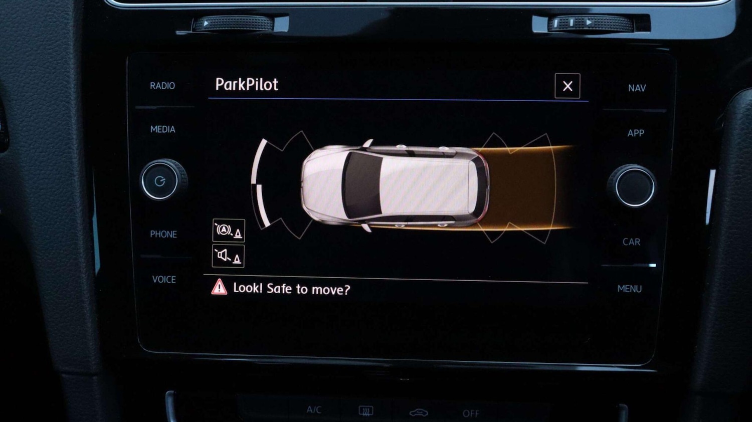 Used Volkswagen Golf 2017 for sale - 76739380: Photo 14