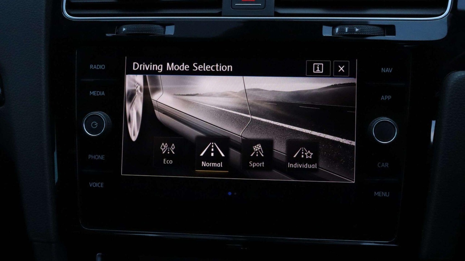 Used Volkswagen Golf 2017 for sale - 76739380: Photo 16