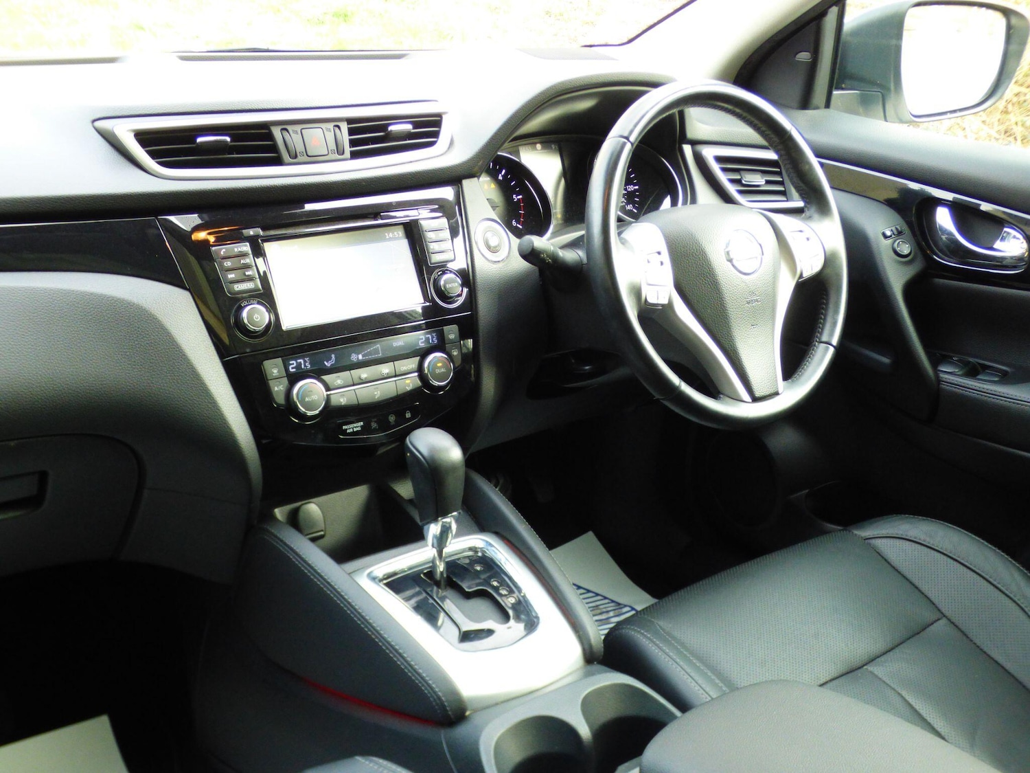 Used Nissan Qashqai 2014 for sale - 77775302: Photo 3