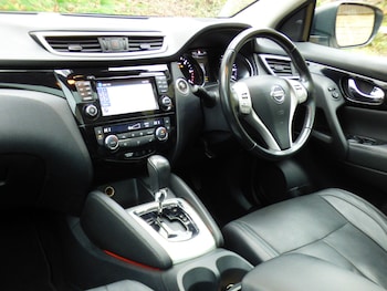 Used Nissan Qashqai 2016 for sale - 76773507: Photo