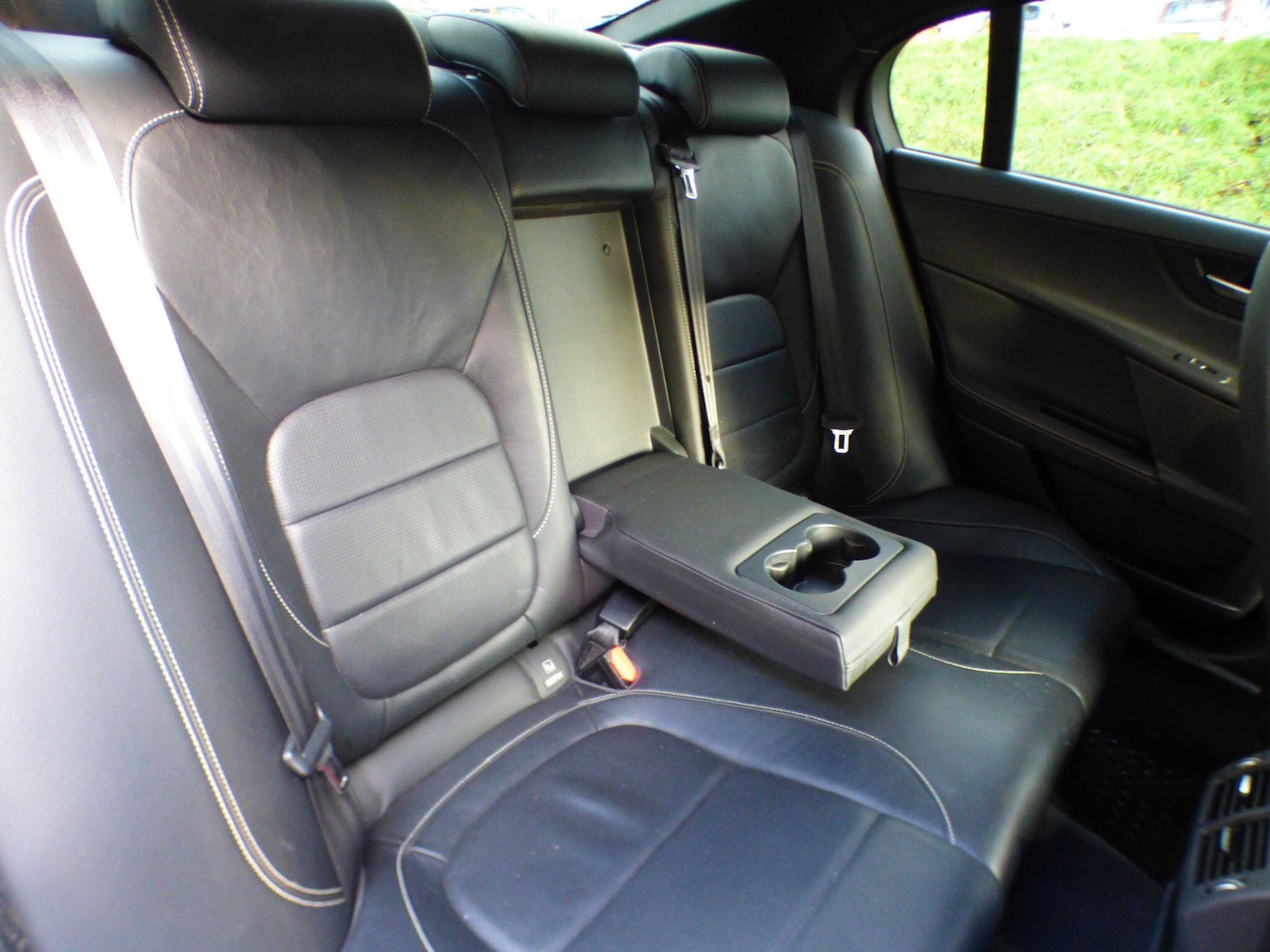 Used Jaguar XE 2018 for sale - 76896410: Photo 14