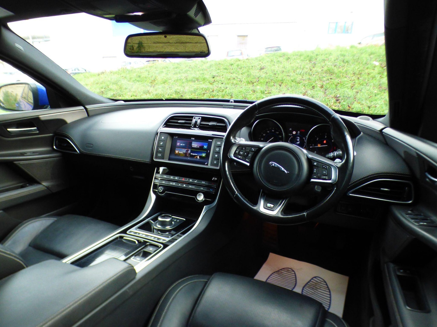 Used Jaguar XE 2018 for sale - 76896410: Photo 26