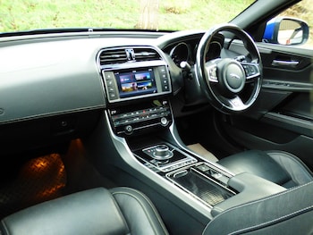 Used Jaguar XE 2018 for sale - 76896410: Photo