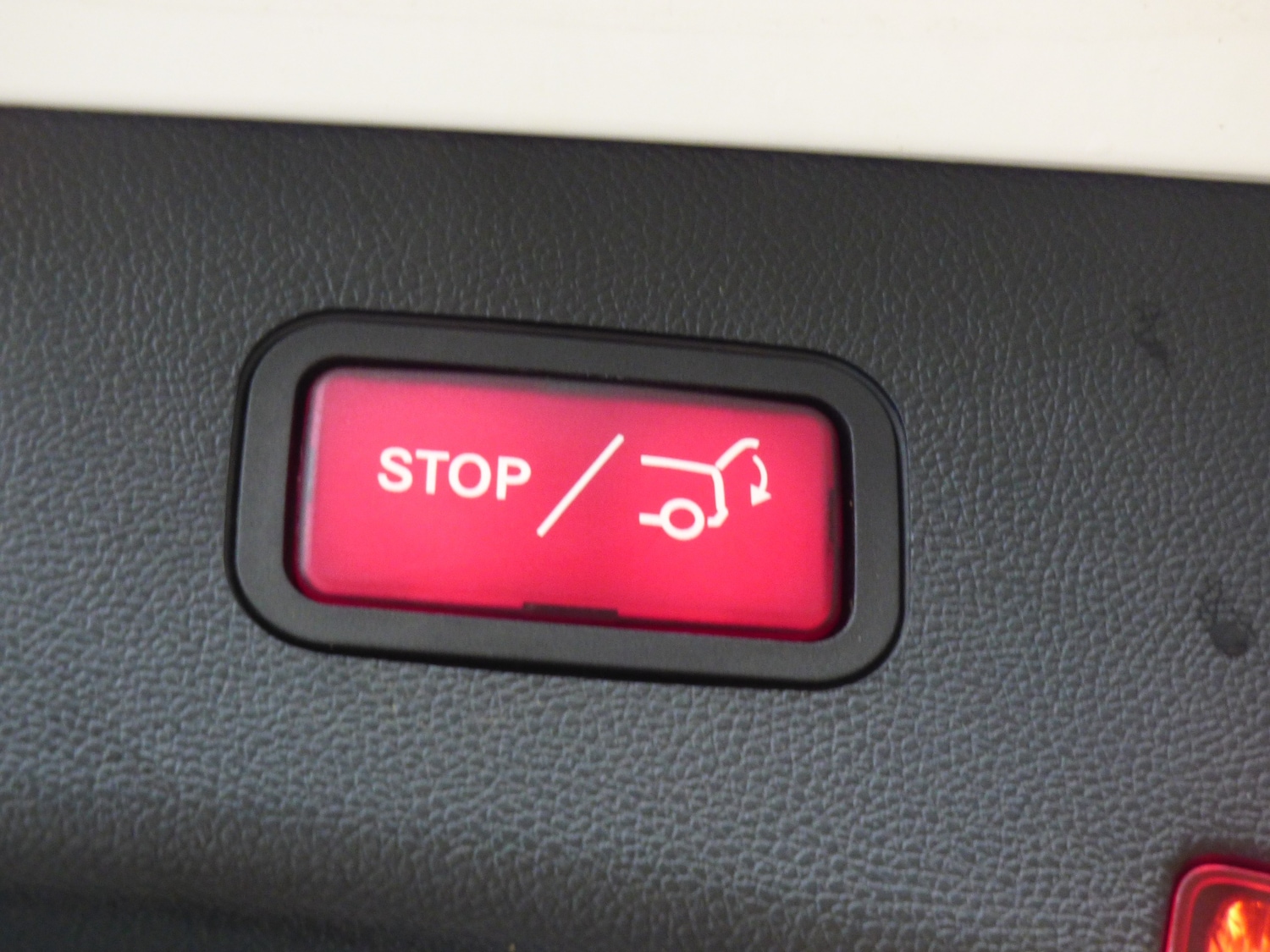 Used Mercedes-Benz E Class 2015 for sale - 76010690: Photo 10