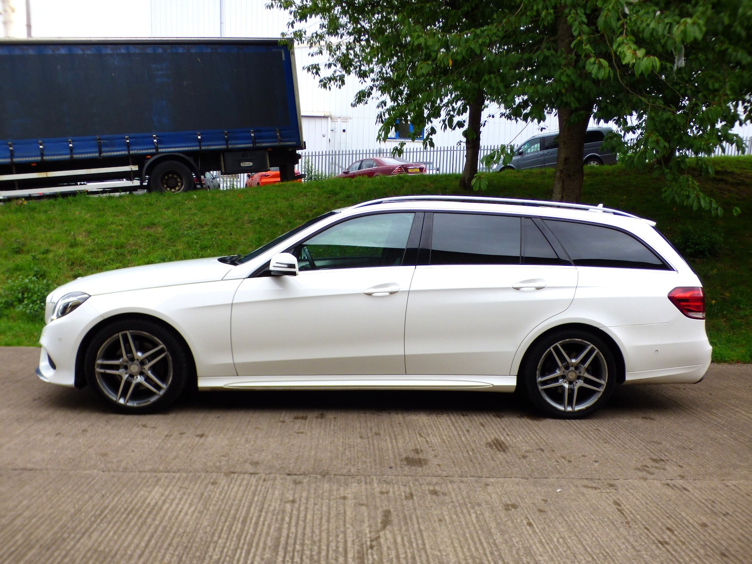 Used Mercedes-Benz E Class 2015 for sale - 76010690: Photo 25