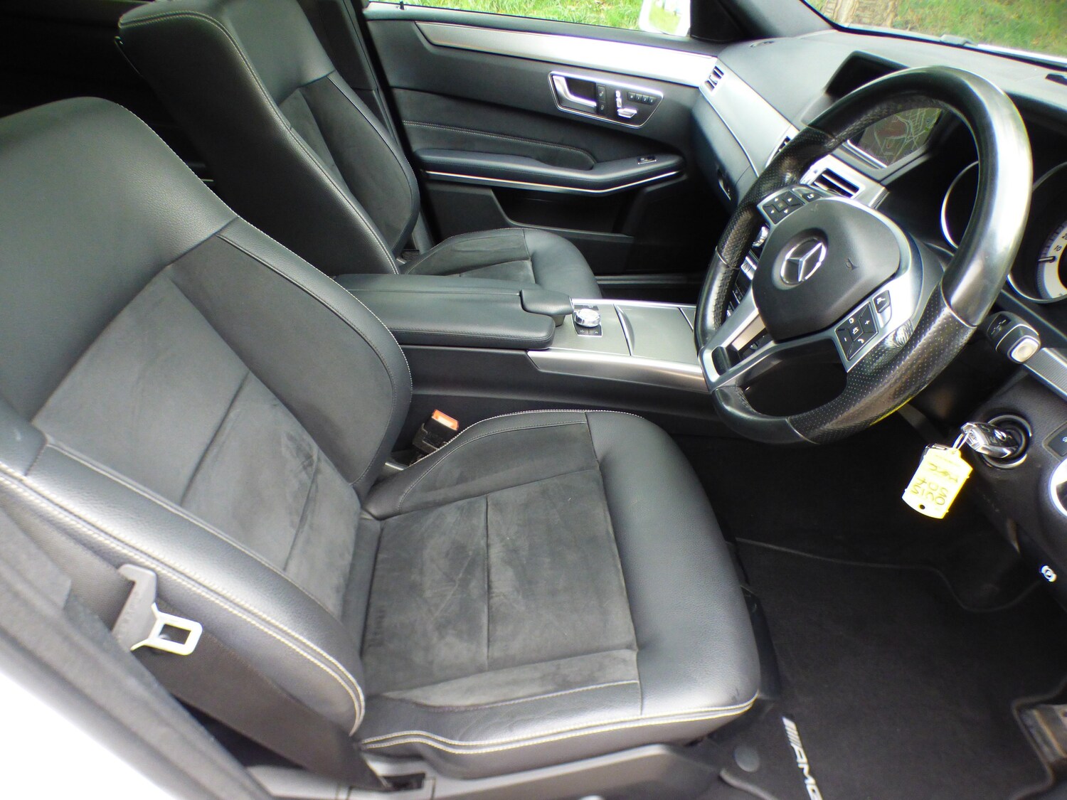 Used Mercedes-Benz E Class 2015 for sale - 76010690: Photo 30