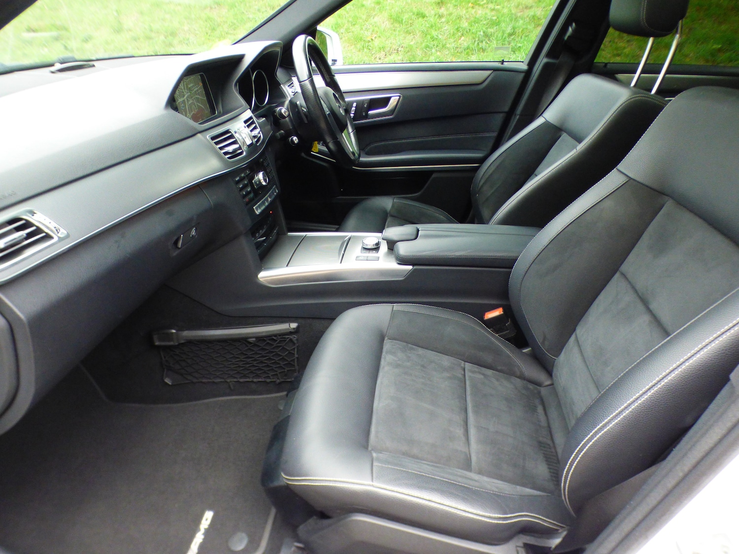 Used Mercedes-Benz E Class 2015 for sale - 76010690: Photo 33