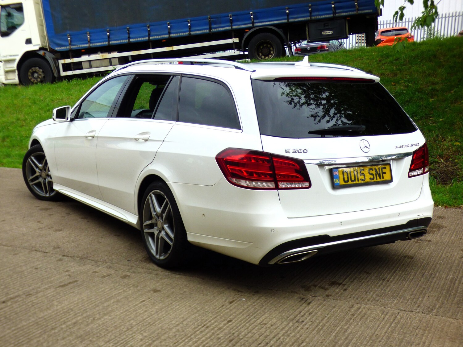 Used Mercedes-Benz E Class 2015 for sale - 76010690: Photo 34