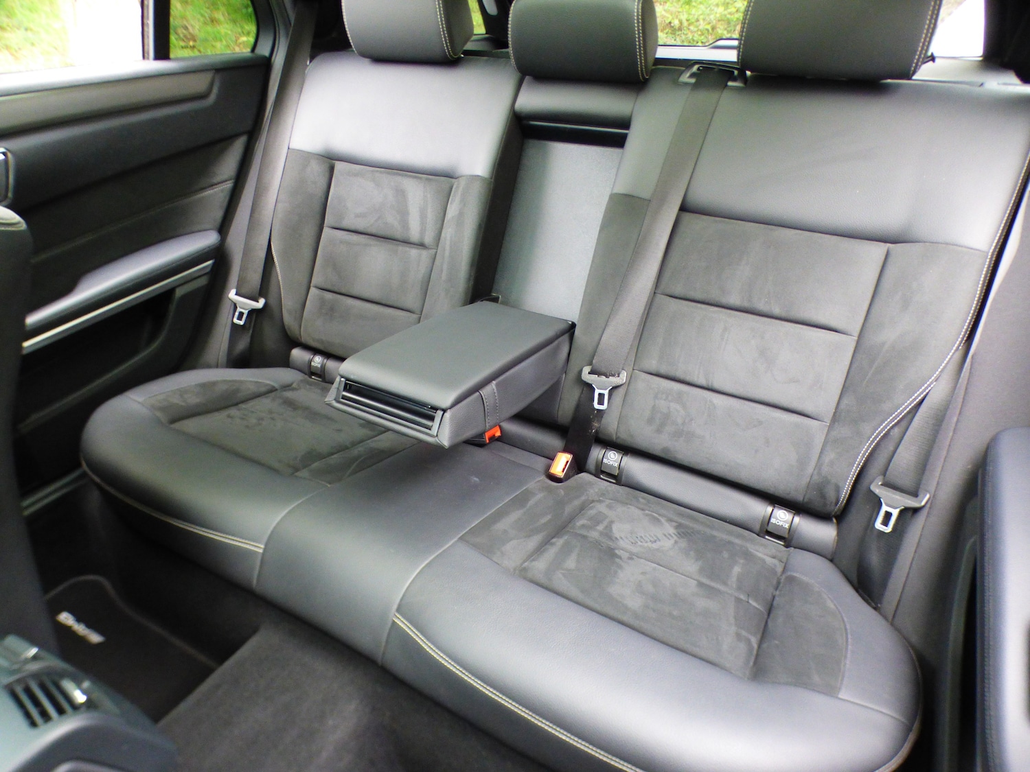 Used Mercedes-Benz E Class 2015 for sale - 76010690: Photo 36