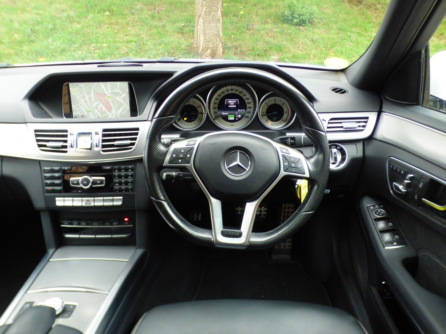 Used Mercedes-Benz E Class 2015 for sale - 76010690: Photo 37