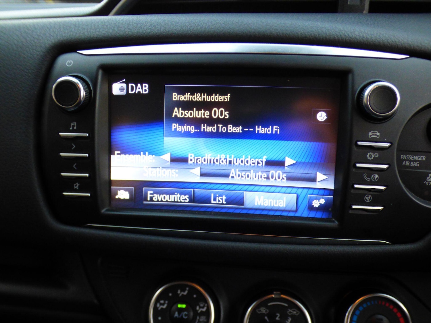 Used Toyota Yaris 2020 for sale - 77654095: Photo 12