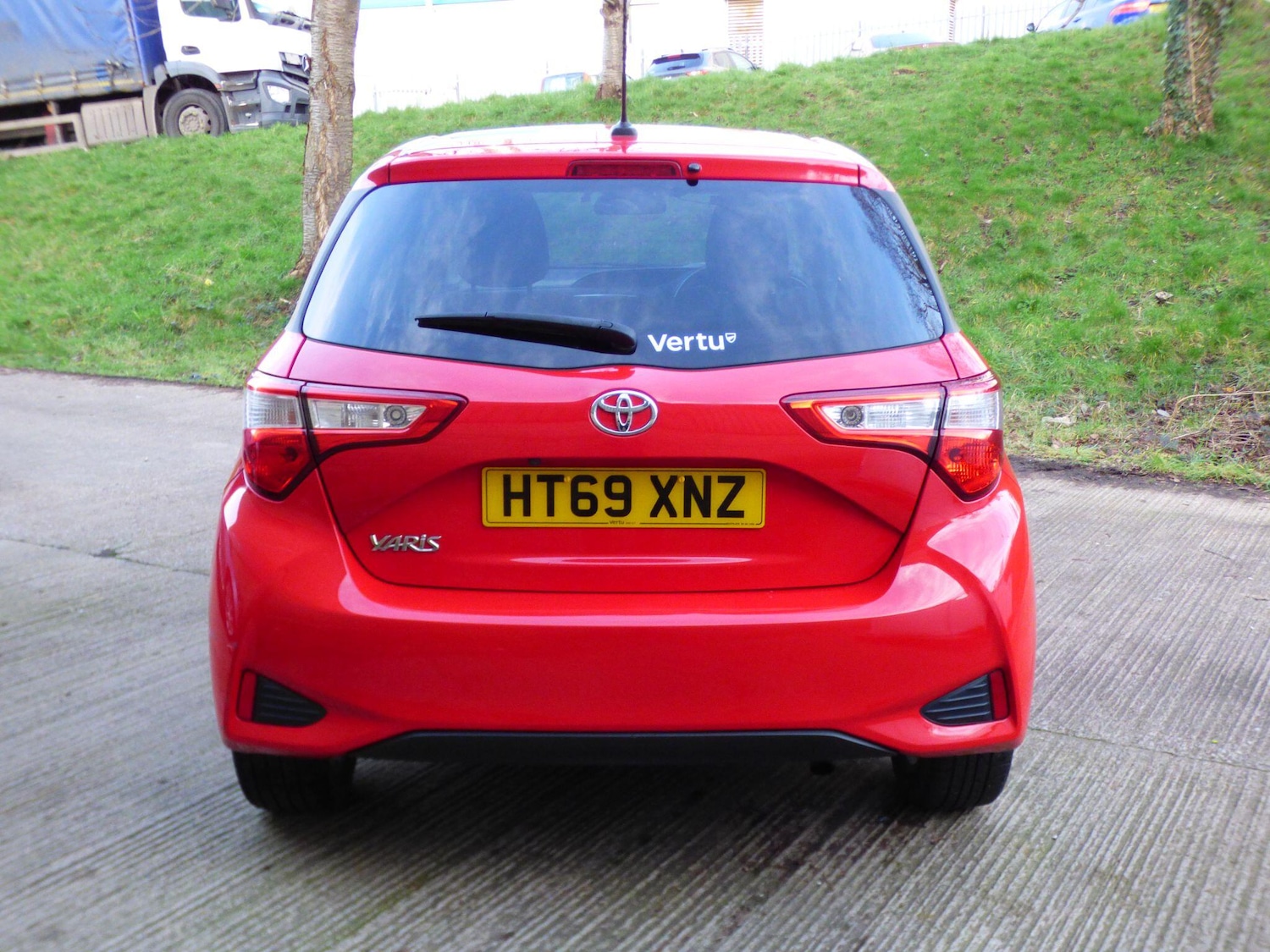 Used Toyota Yaris 2020 for sale - 77654095: Photo 13