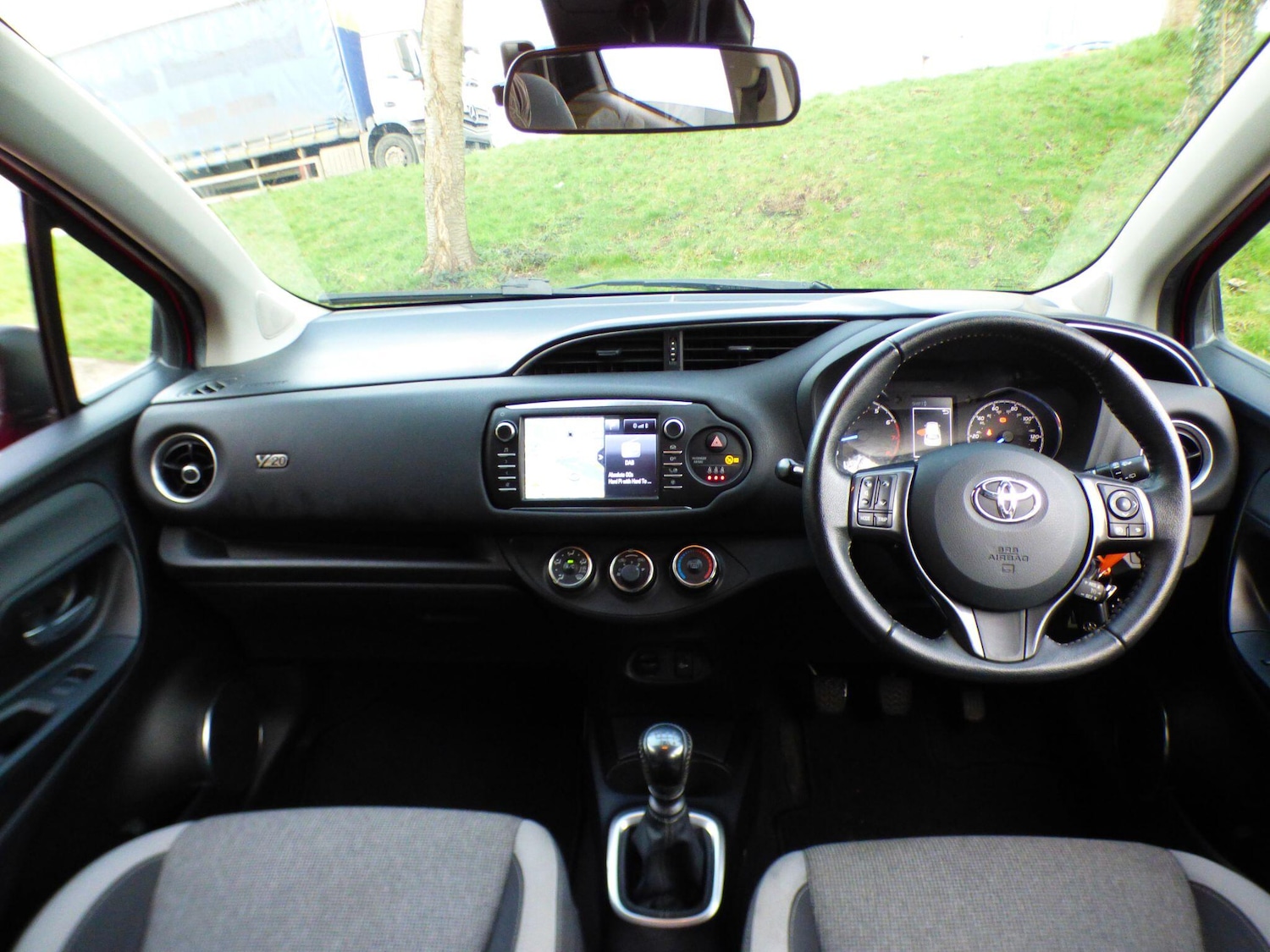Used Toyota Yaris 2020 for sale - 77654095: Photo 14