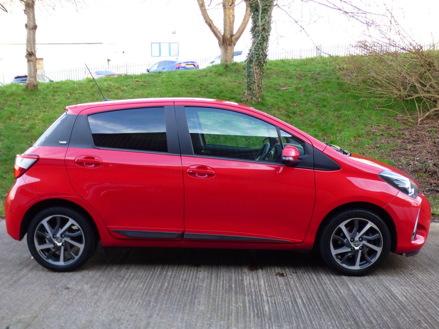 Used Toyota Yaris 2020 for sale - 77654095: Photo 25