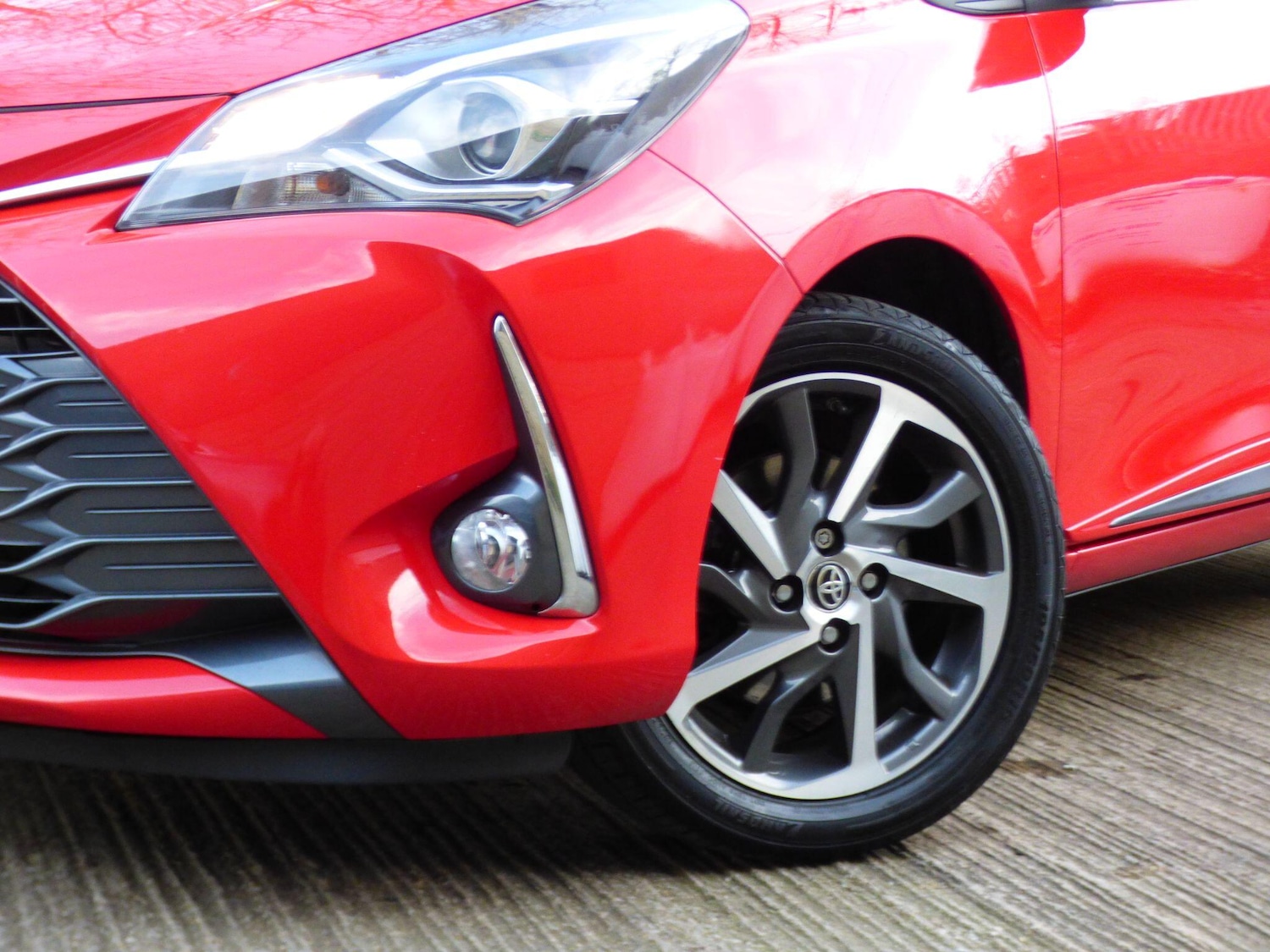 Used Toyota Yaris 2020 for sale - 77654095: Photo 36