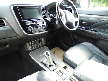Used Mitsubishi Outlander 2018 for sale - 78633212: Photo