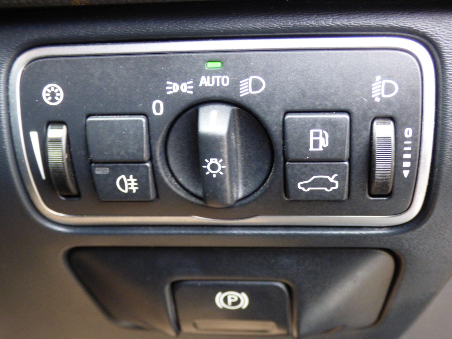 Used Volvo XC60 2015 for sale - 78084027: Photo 31