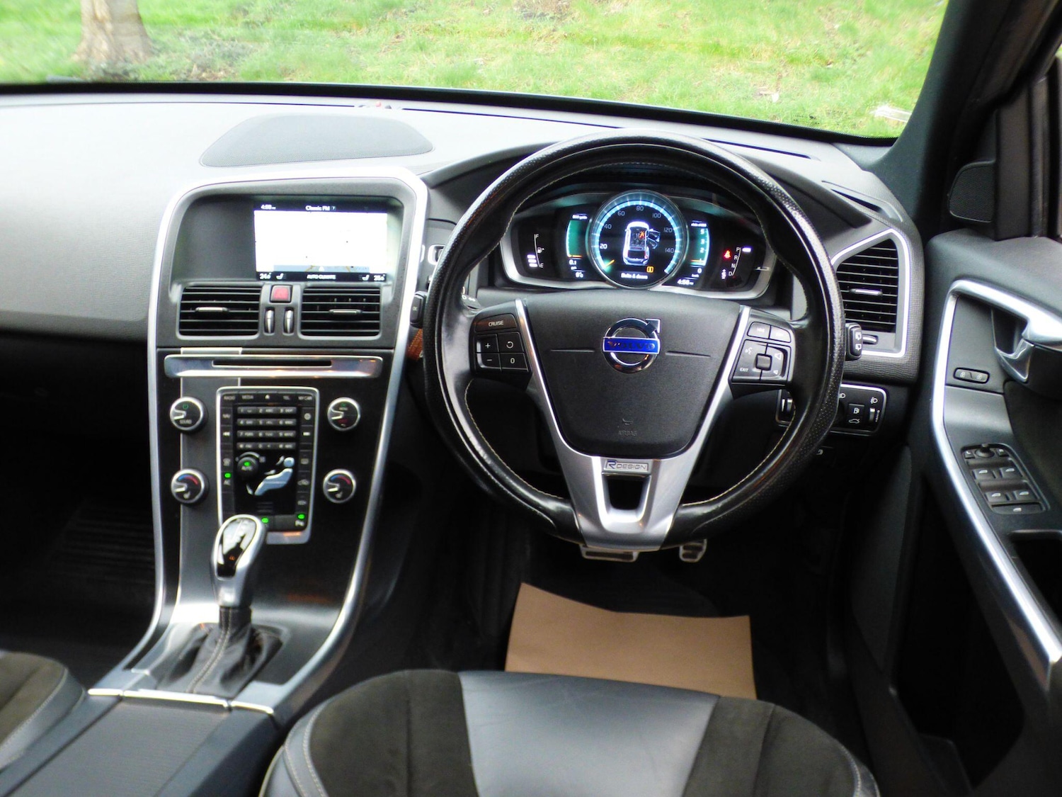 Used Volvo XC60 2015 for sale - 78084027: Photo 36