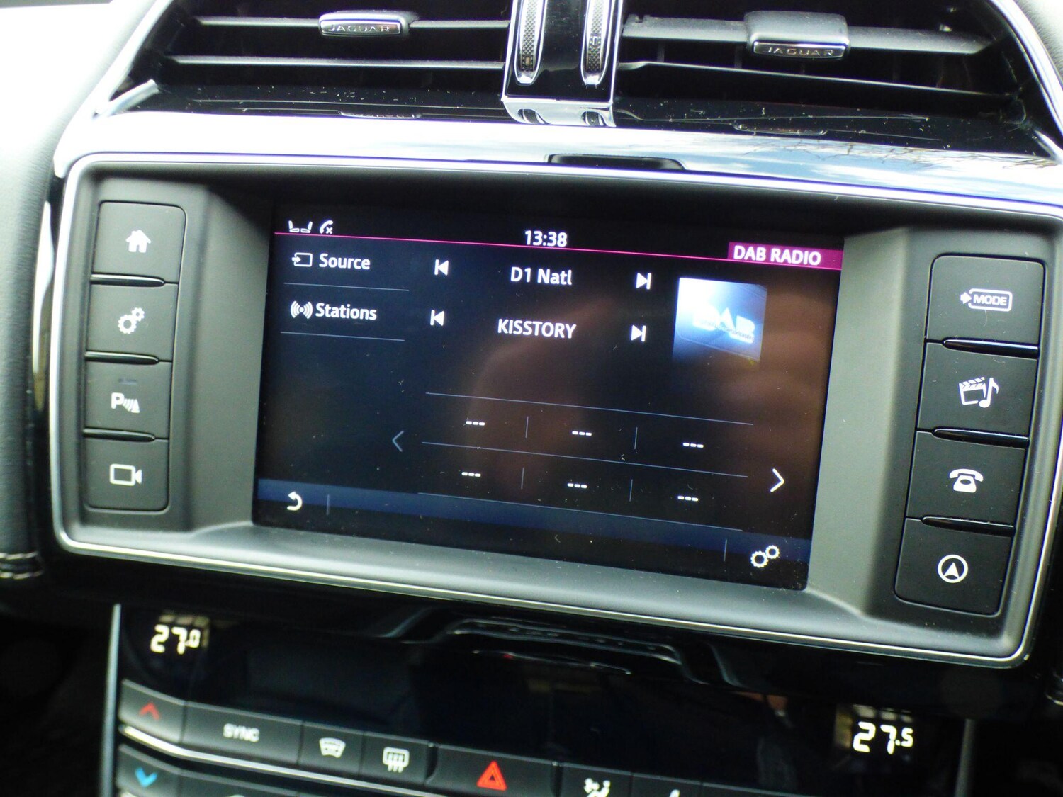 Used Jaguar XE 2018 for sale - 77899033: Photo 22