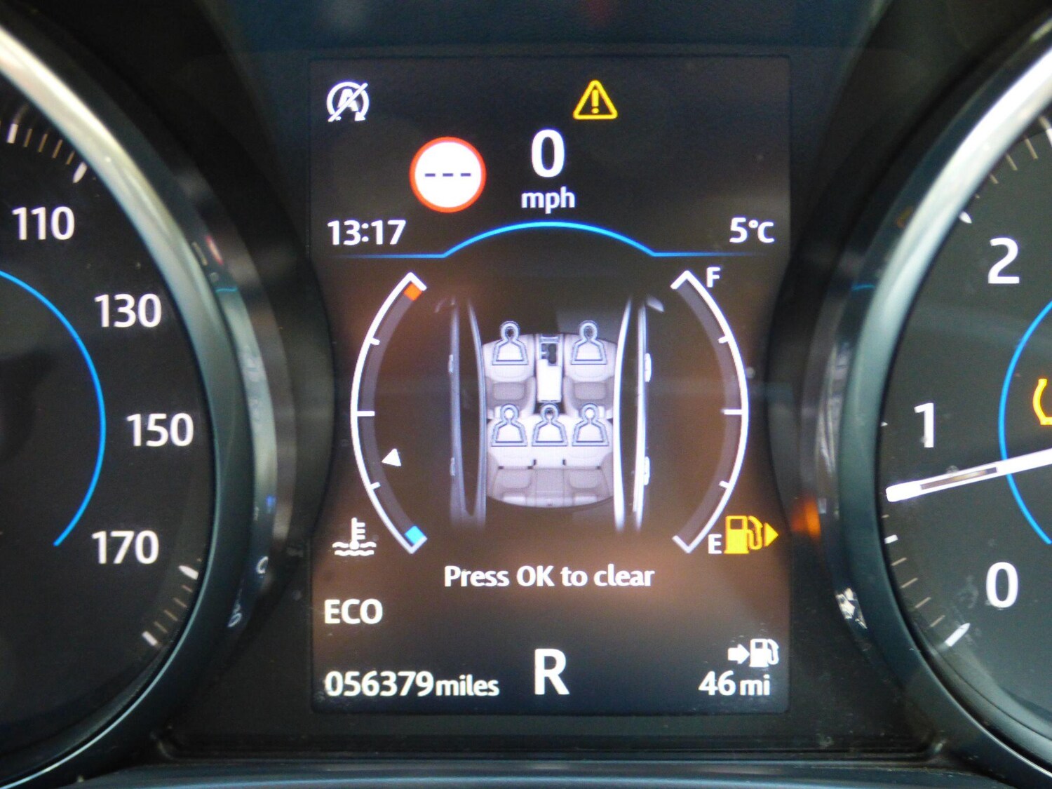 Used Jaguar XE 2018 for sale - 77899033: Photo 23