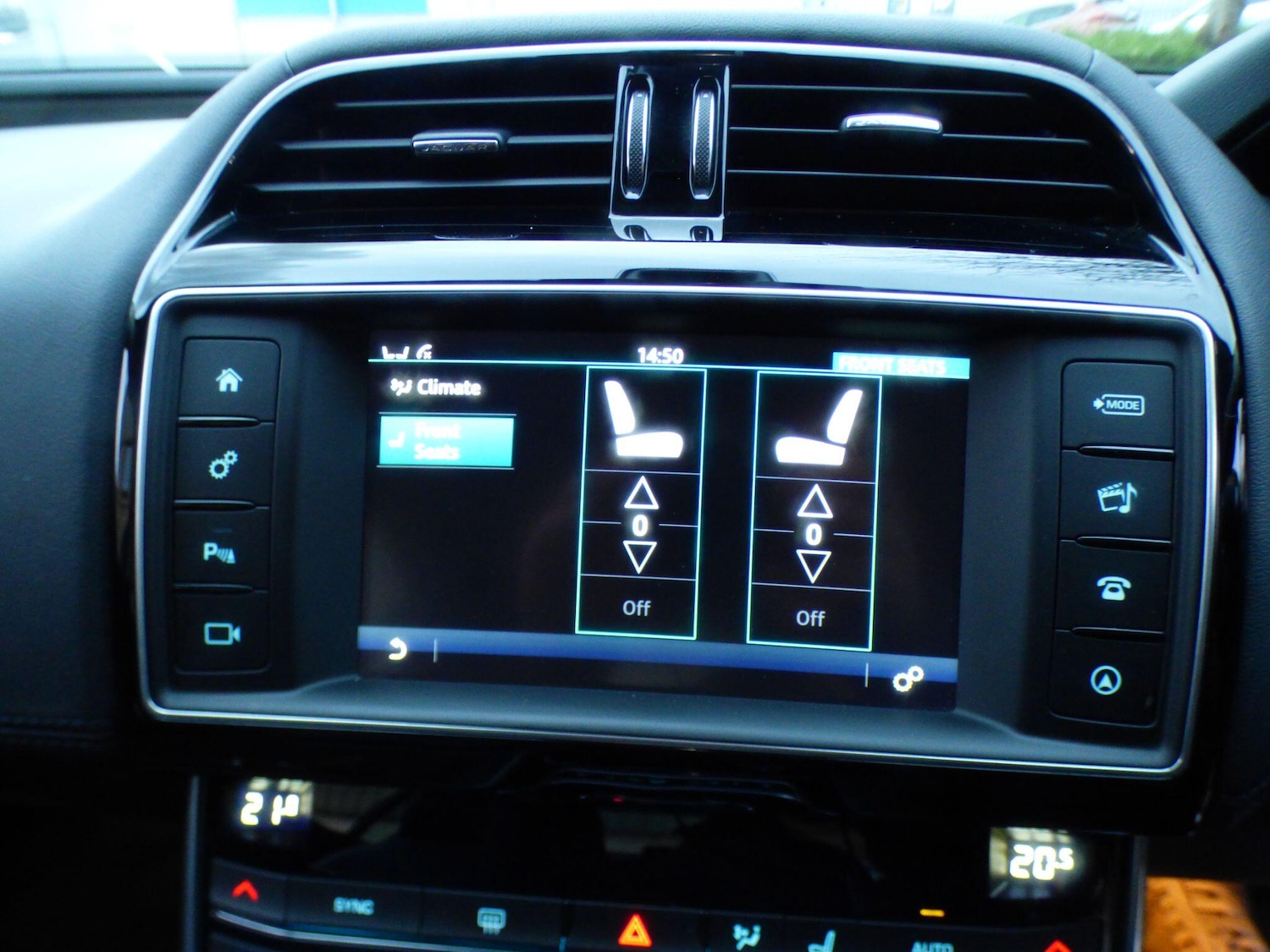 Used Jaguar XE 2016 for sale - 76896413: Photo 13