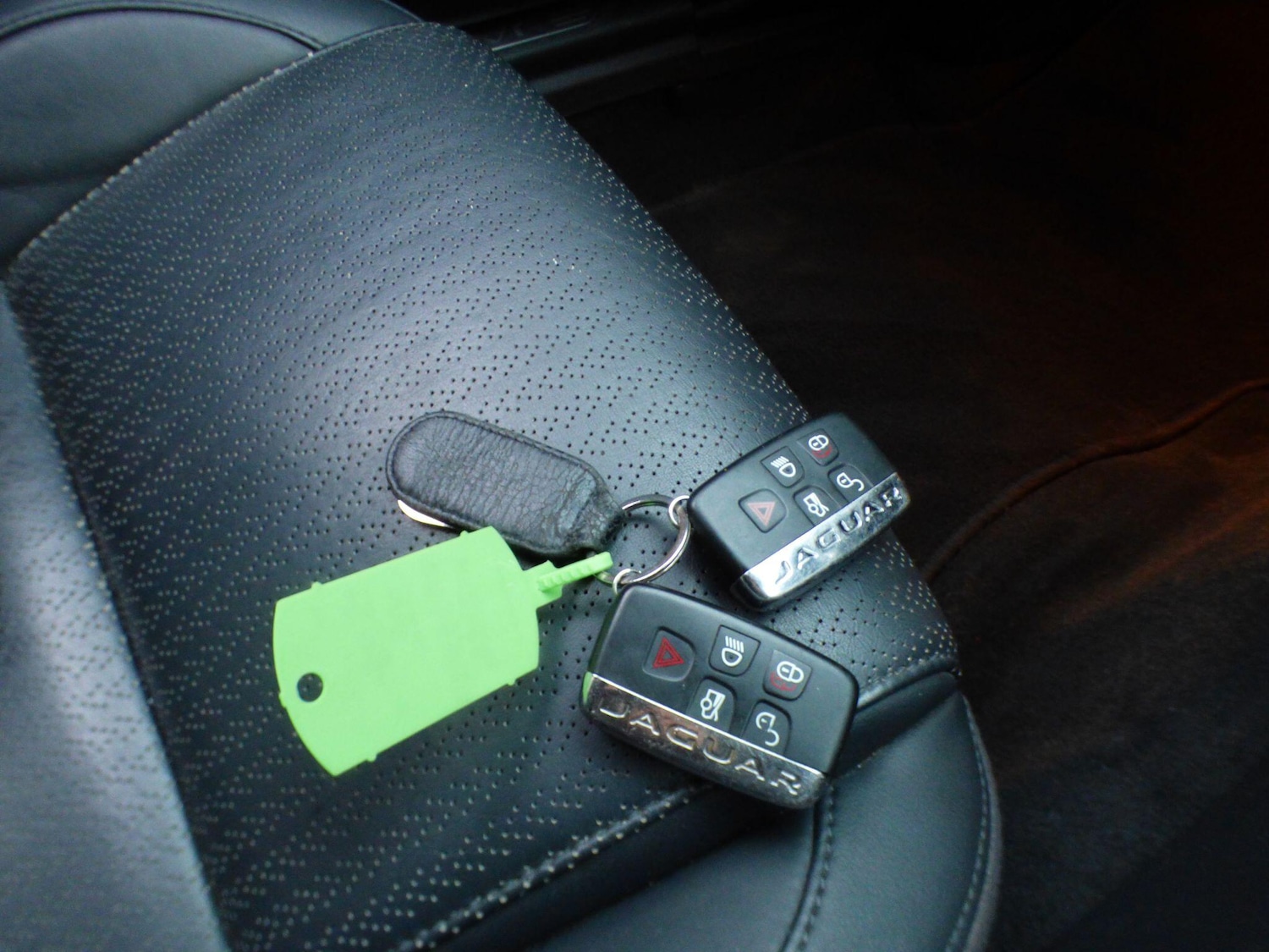 Used Jaguar XE 2016 for sale - 76896413: Photo 32