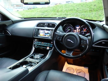 Used Jaguar XE 2016 for sale - 76896413: Photo