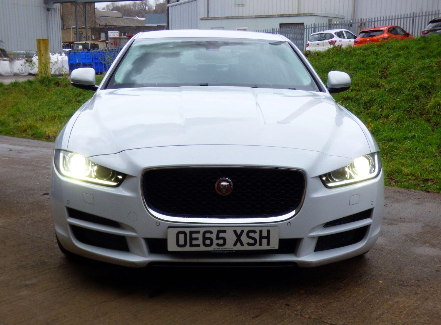 Used Jaguar XE 2016 for sale - 76896413: Photo 8