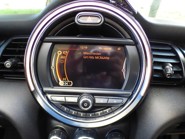 Used MINI Convertible 2016 for sale - 76030255: Photo 13