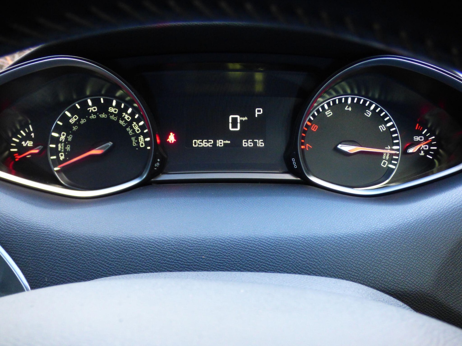 Used Peugeot 308 2016 for sale - 76928166: Photo 18