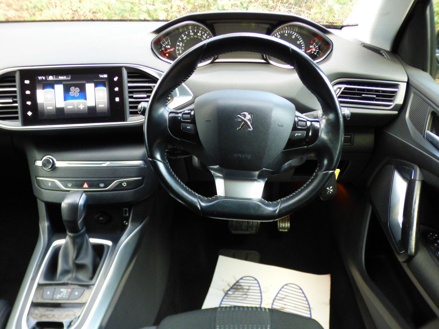 Used Peugeot 308 2016 for sale - 76928166: Photo 25