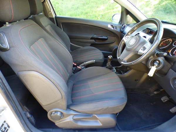 Used Vauxhall Corsa 2009 for sale - 76057840: Photo 5