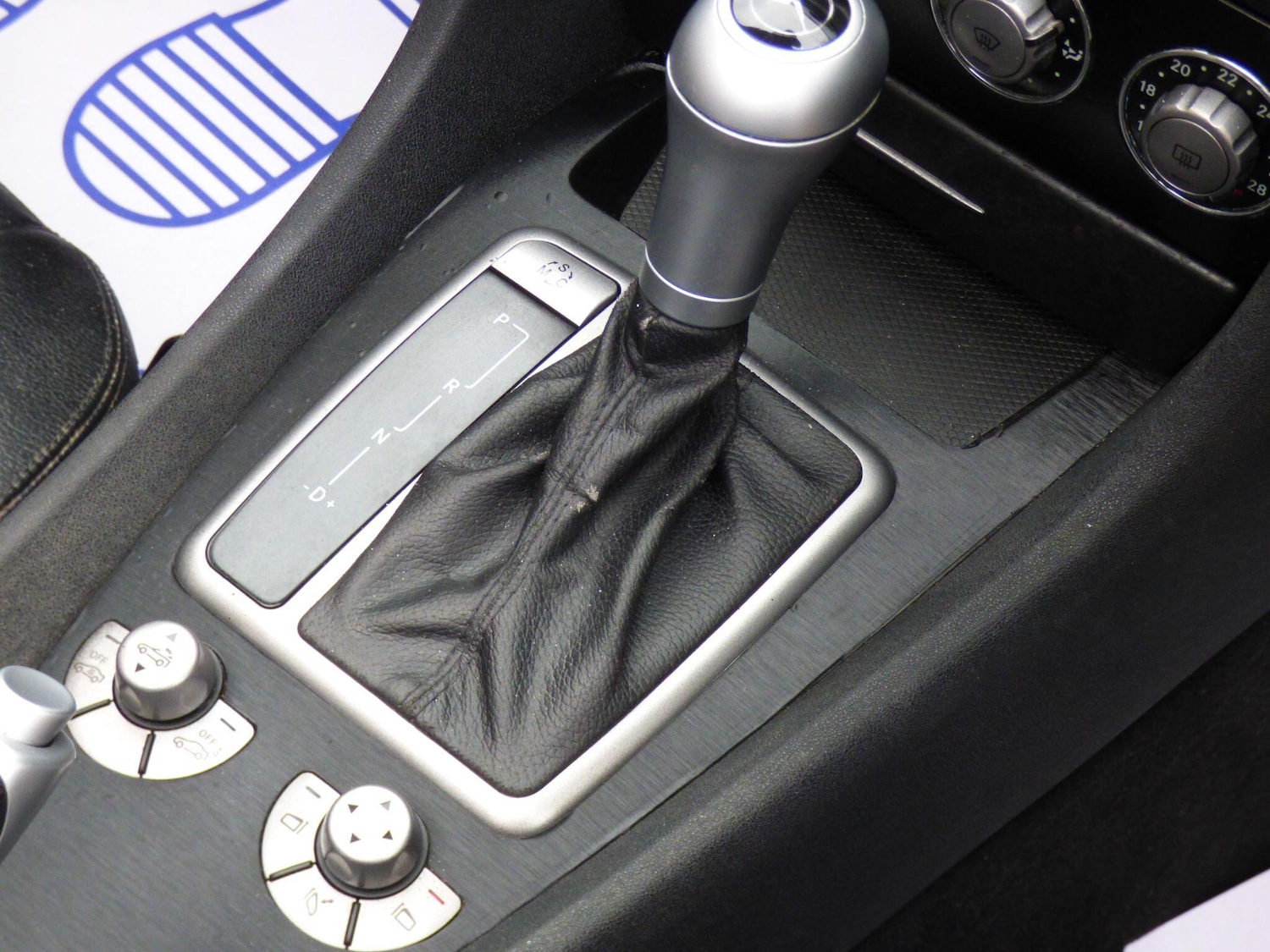 Used Mercedes-Benz SLK 2004 for sale - 77533719: Photo 17