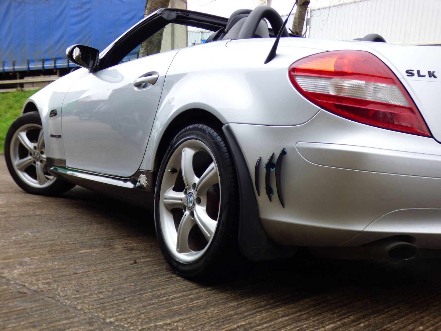 Used Mercedes-Benz SLK 2004 for sale - 77533719: Photo 24