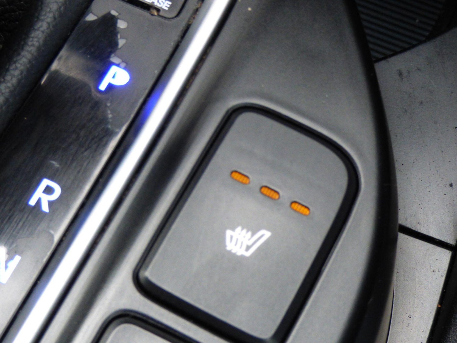 Used Hyundai Santa Fe 2018 for sale - 77719022: Photo 11