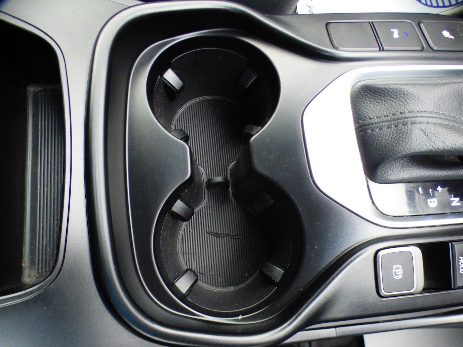 Used Hyundai Santa Fe 2018 for sale - 77719022: Photo 46