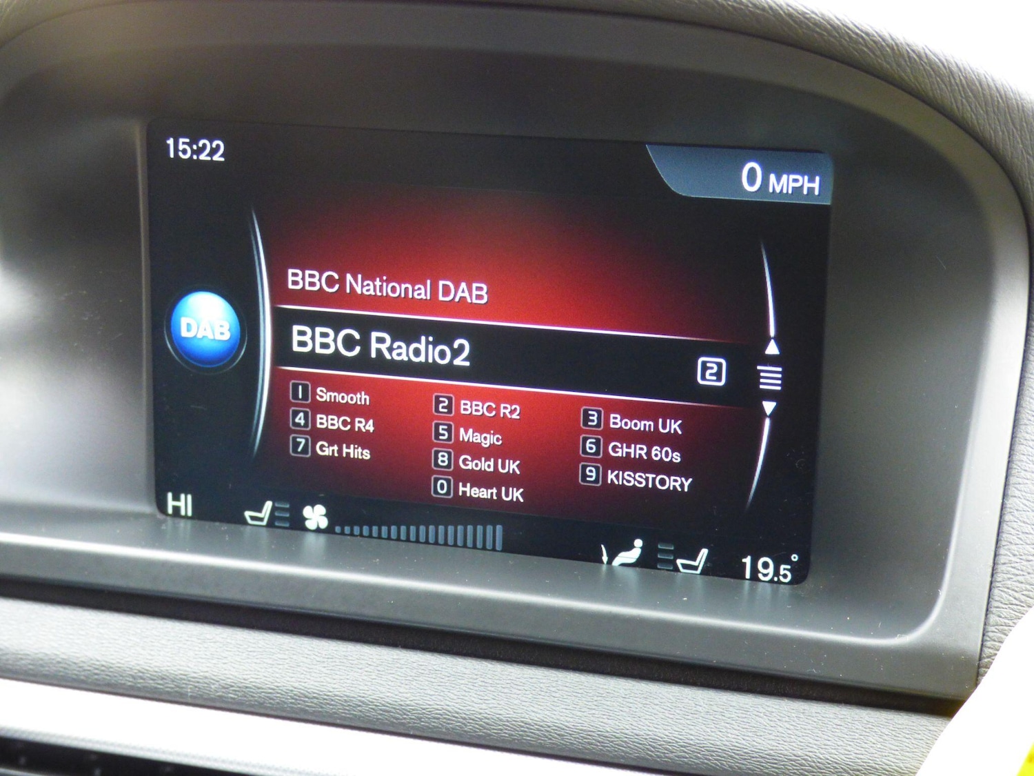 Used Volvo XC70 2015 for sale - 78084011: Photo 12