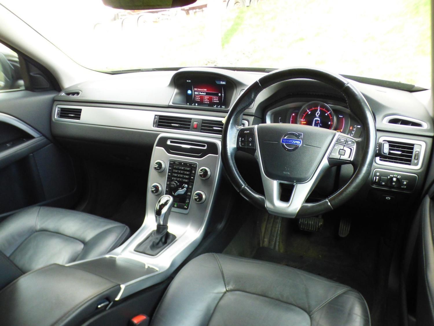 Used Volvo XC70 2015 for sale - 78084011: Photo 3