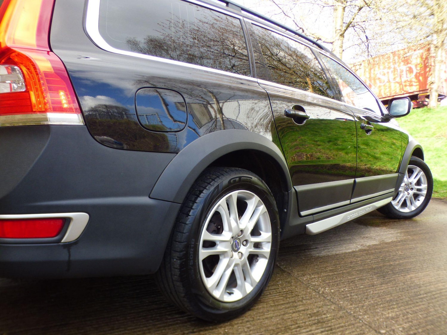 Used Volvo XC70 2015 for sale - 78084011: Photo 37