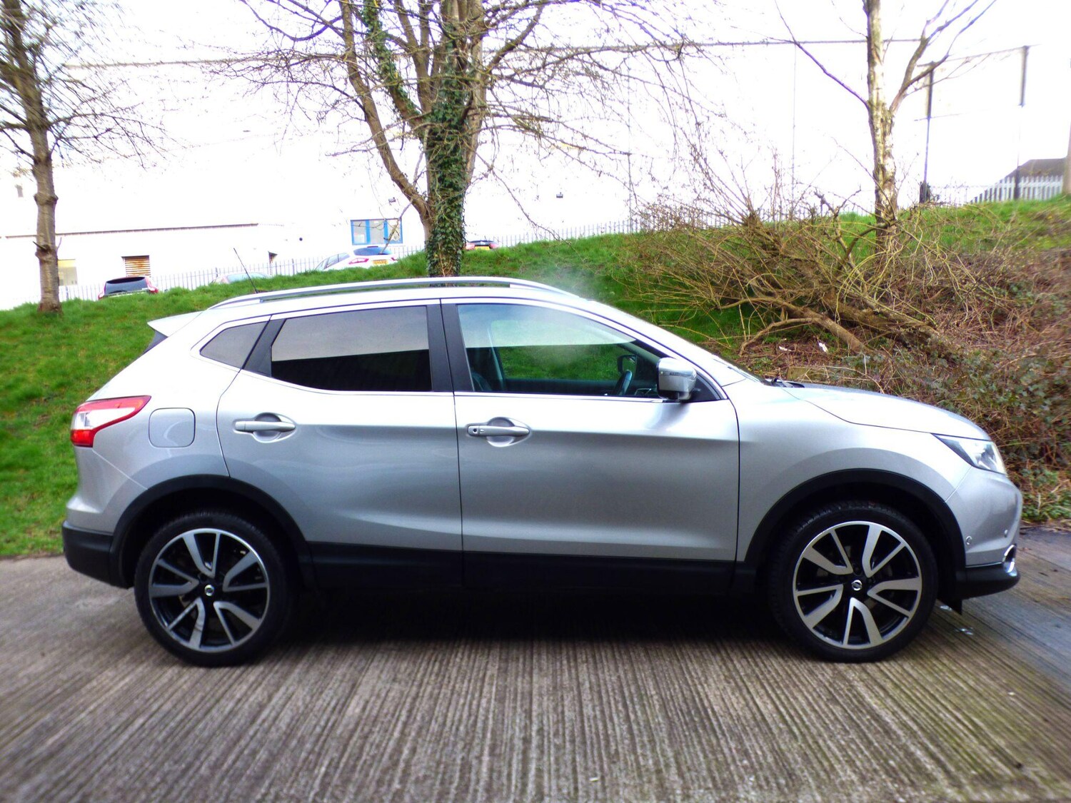 Used Nissan Qashqai 2017 for sale - 77919126: Photo 33