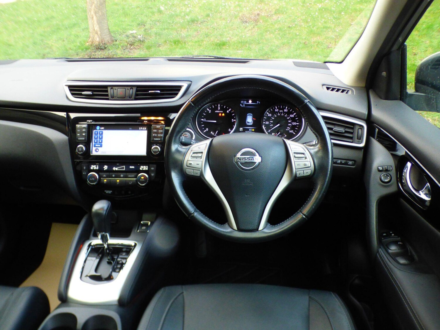 Used Nissan Qashqai 2017 for sale - 77919126: Photo 40