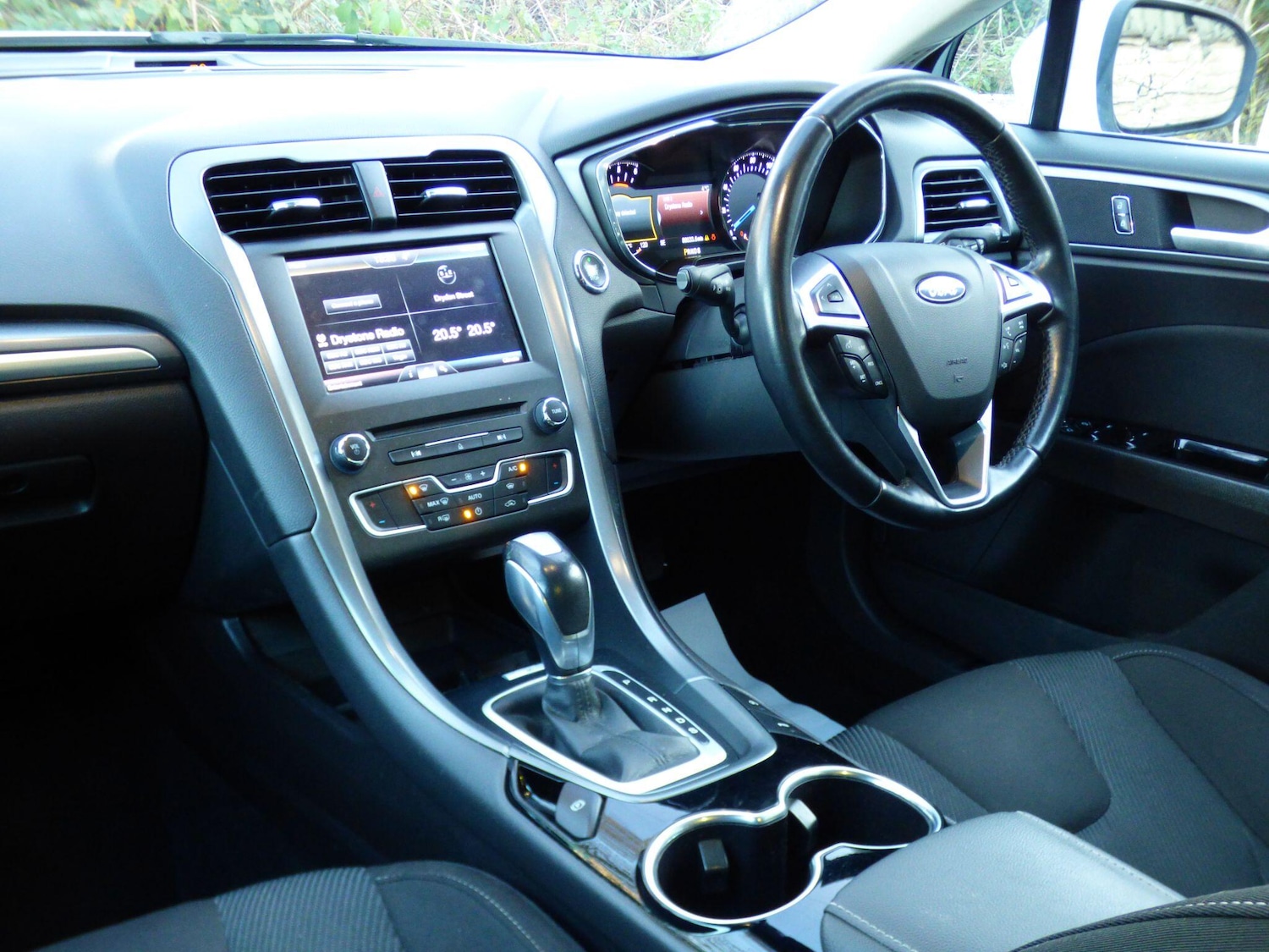 Used Ford Mondeo 2016 for sale - 77512729: Photo 3