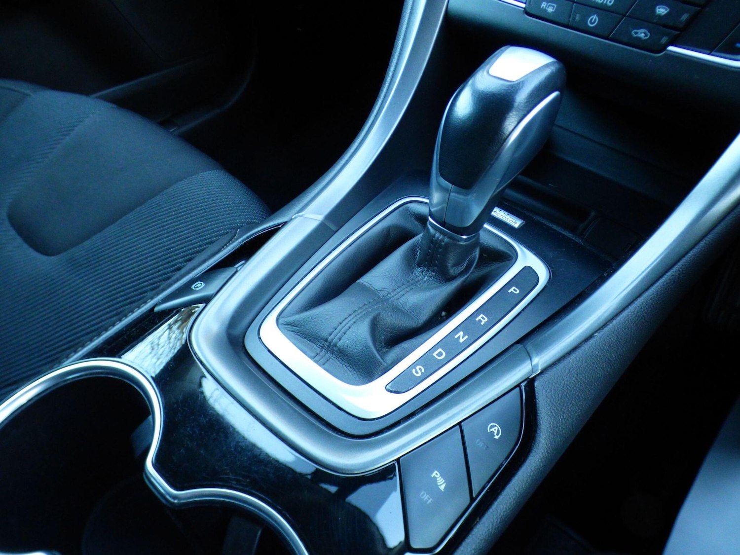 Used Ford Mondeo 2016 for sale - 77512729: Photo 32