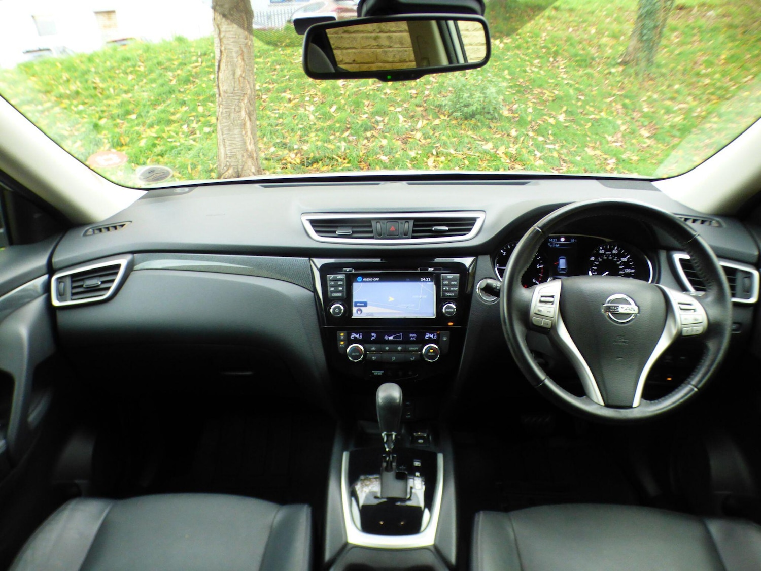 Used Nissan X-Trail 2014 for sale - 76469132: Photo 40