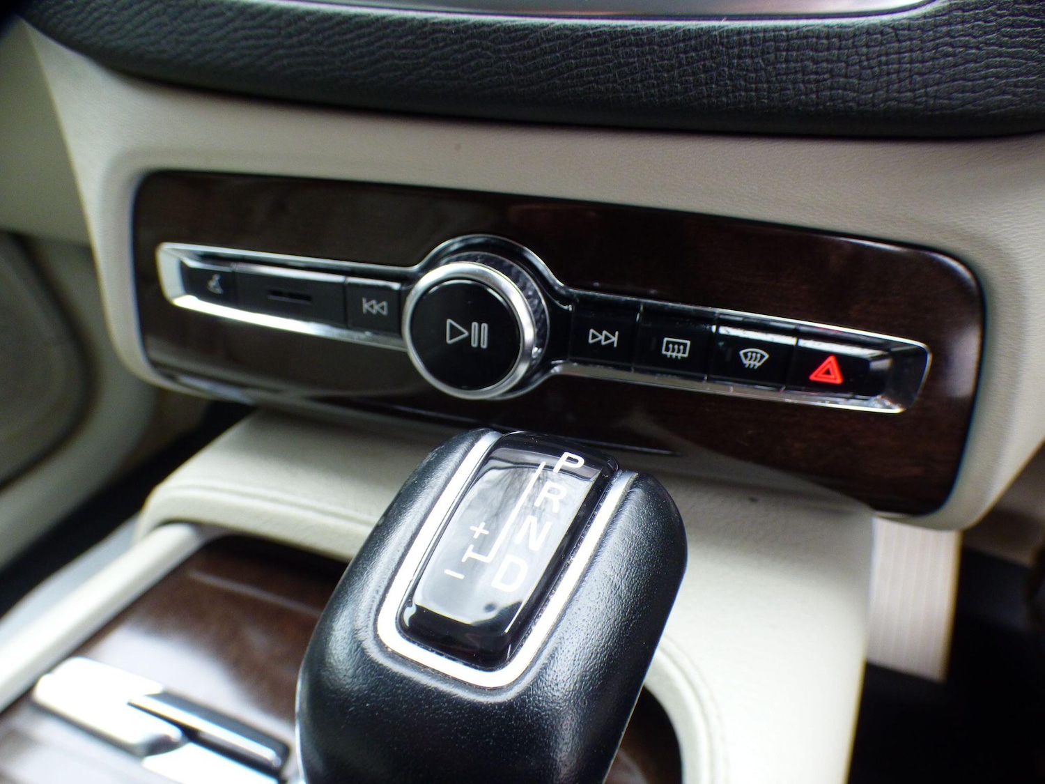 Used Volvo XC90 2015 for sale - 77779421: Photo 21